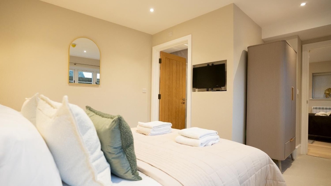 Photo of Bedroom in Broadway