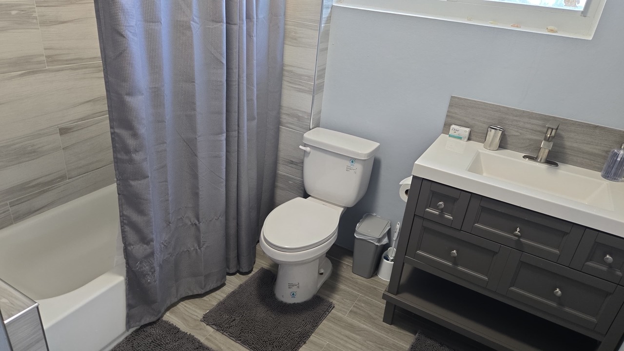 Photo of Bathroom in Treasure Cay