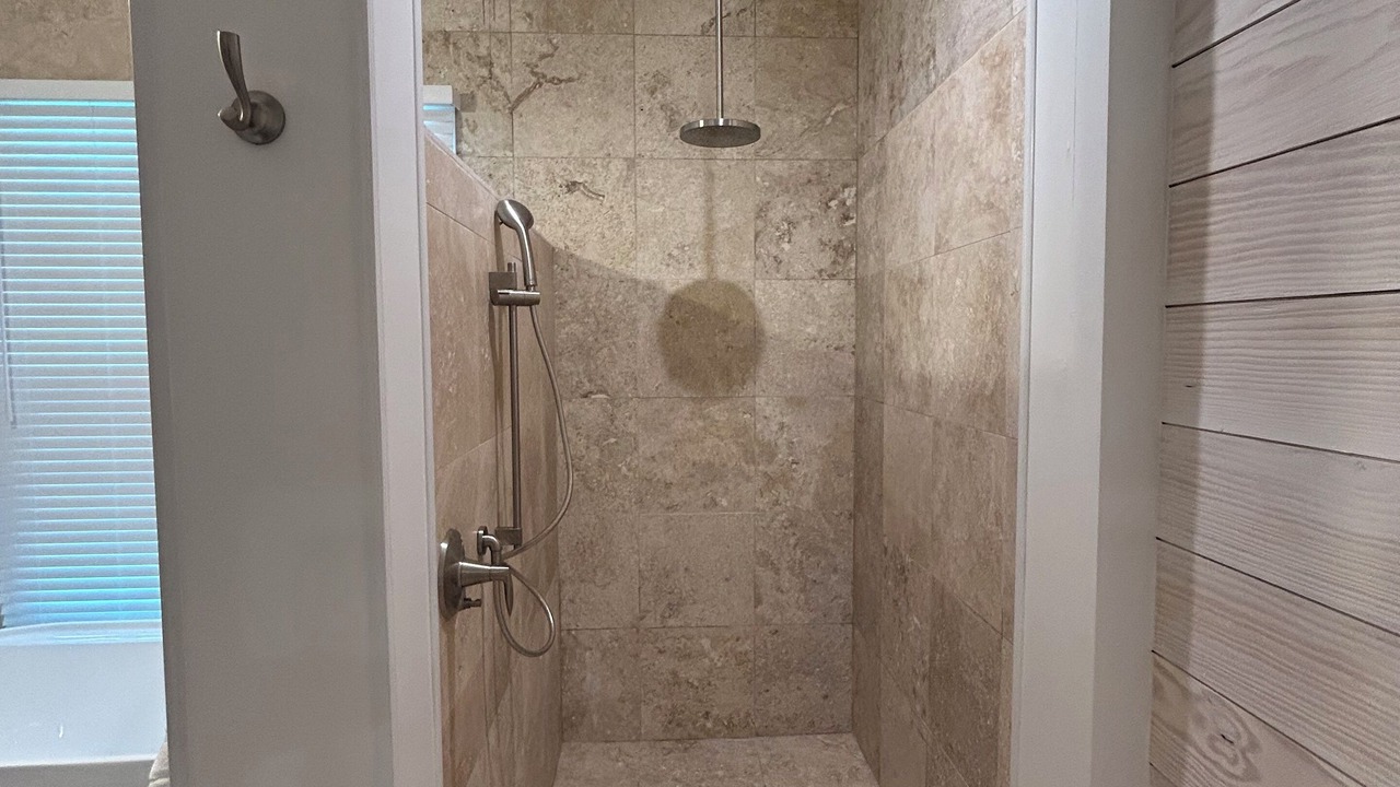 Photo of Bathroom in Lubbers Quarters Cay