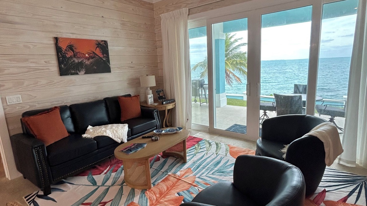 Photo of Livingroom in Lubbers Quarters Cay