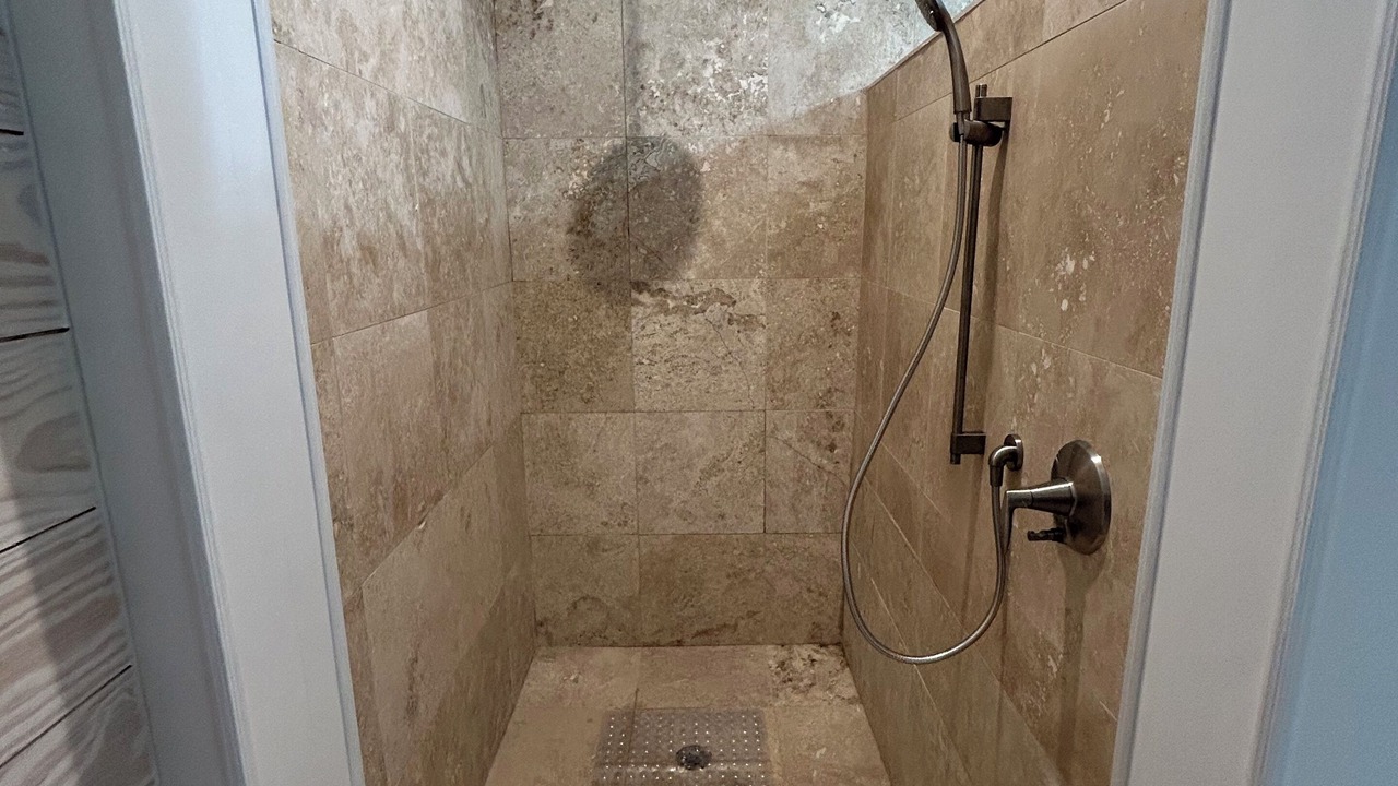 Photo of Bathroom in Lubbers Quarters Cay