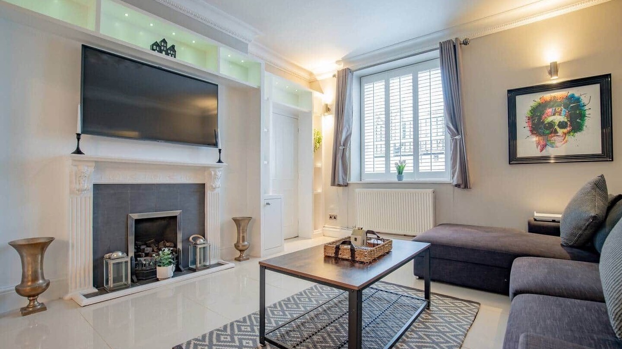 Photo of Livingroom in Cheltenham
