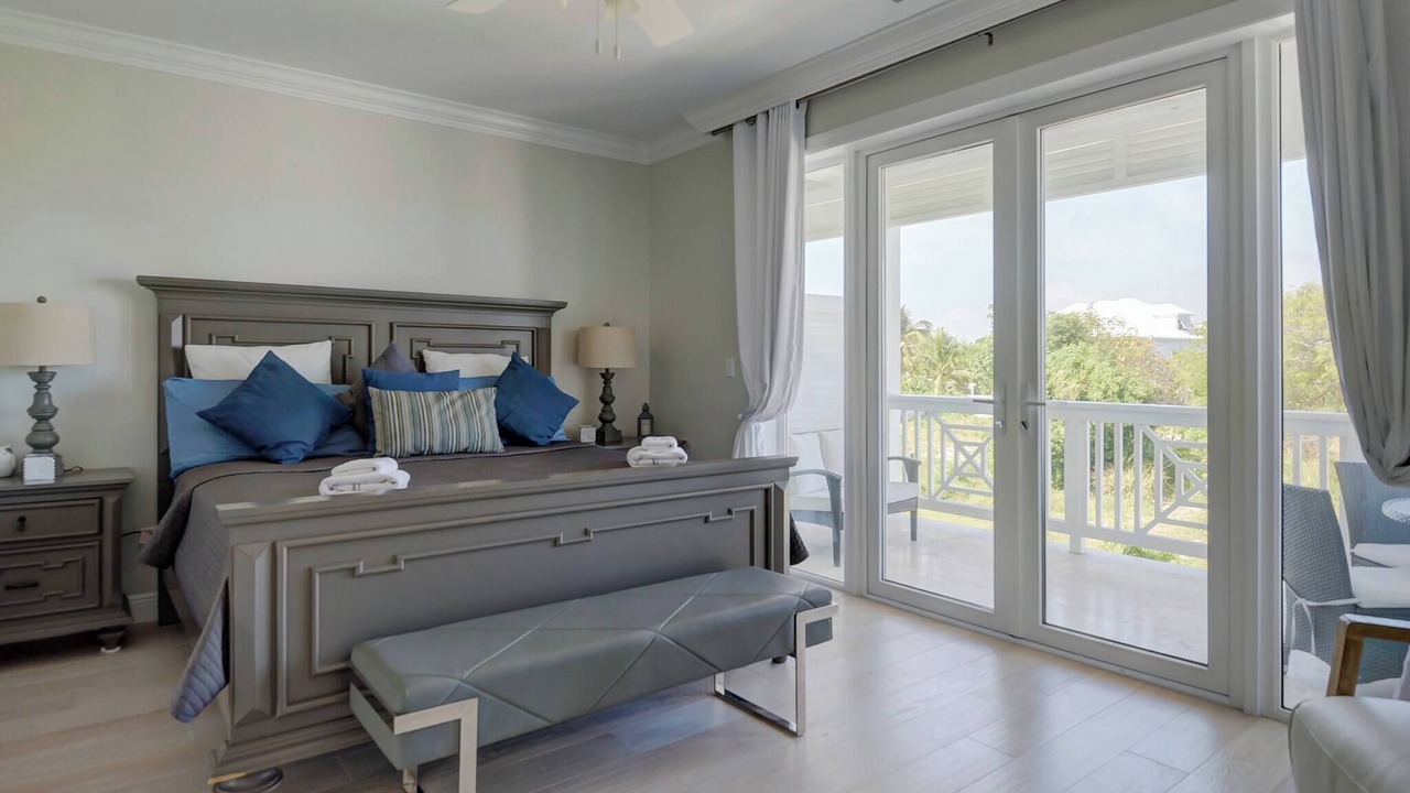 Photo of Bedroom in Palm Cay