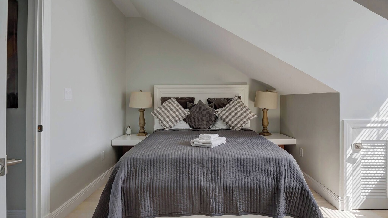 Photo of Bedroom in Palm Cay