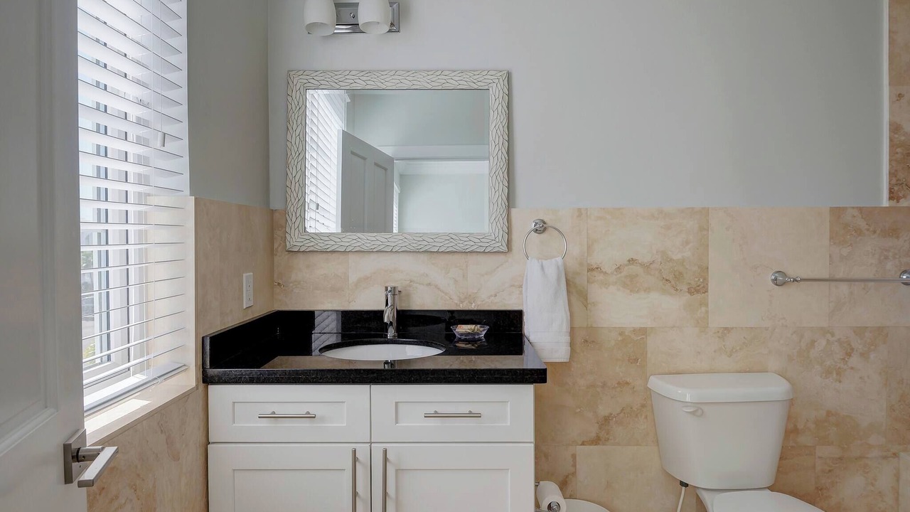 Photo of Bathroom in Palm Cay