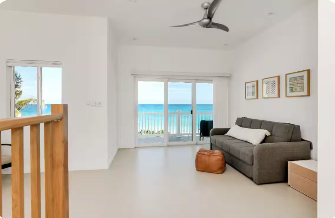 Photo of Livingroom in Farmer's Hill