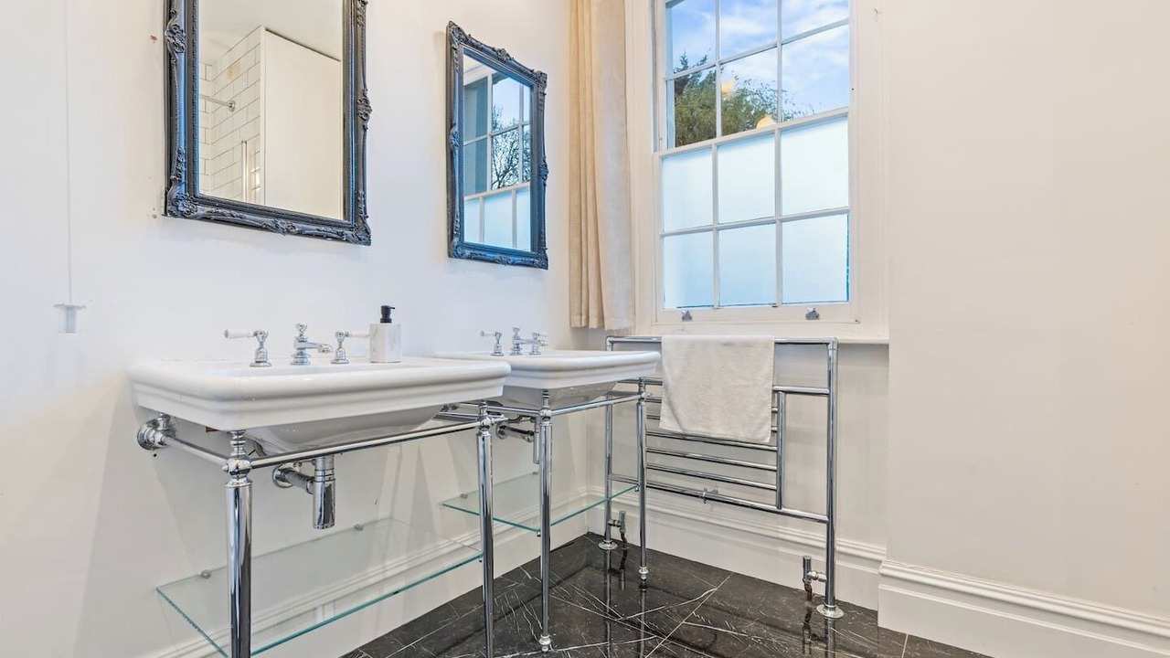 Photo of Bathroom in Camden Town