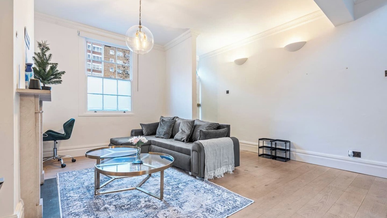 Photo of Livingroom in Camden Town