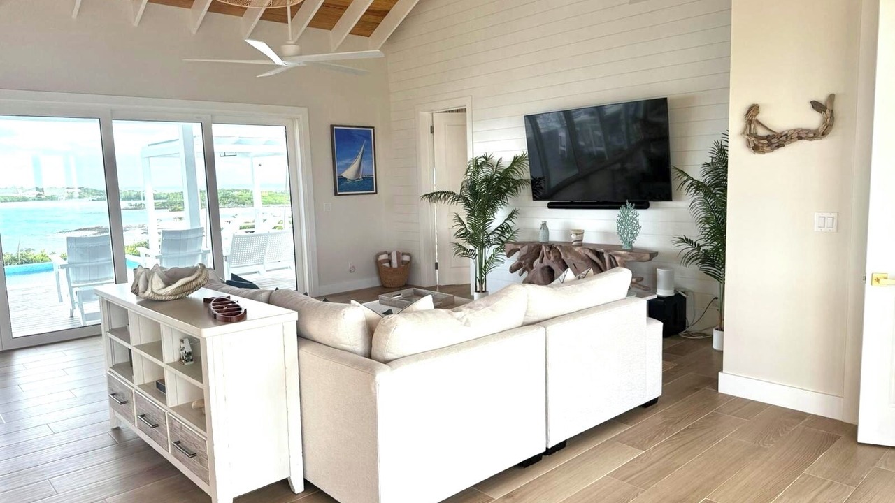 Photo of Livingroom in Great Guana Cay