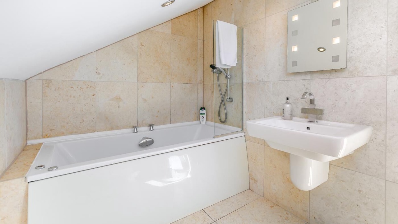 Photo of Bathroom in Newquay City Centre