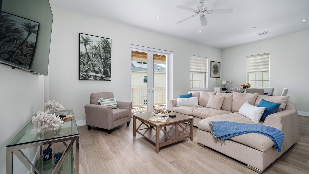 Photo of Livingroom in Nassau