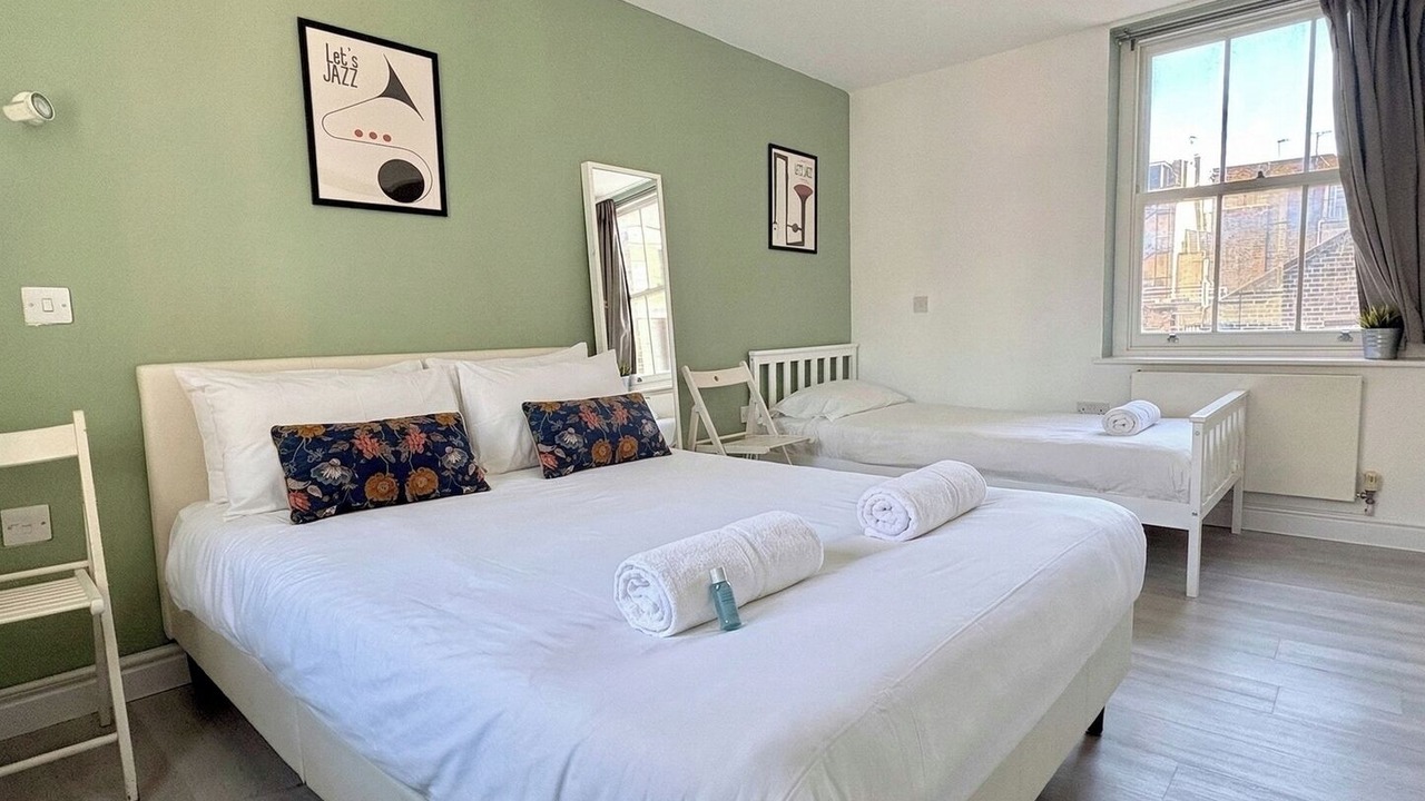 Photo of Bedroom in Fitzrovia