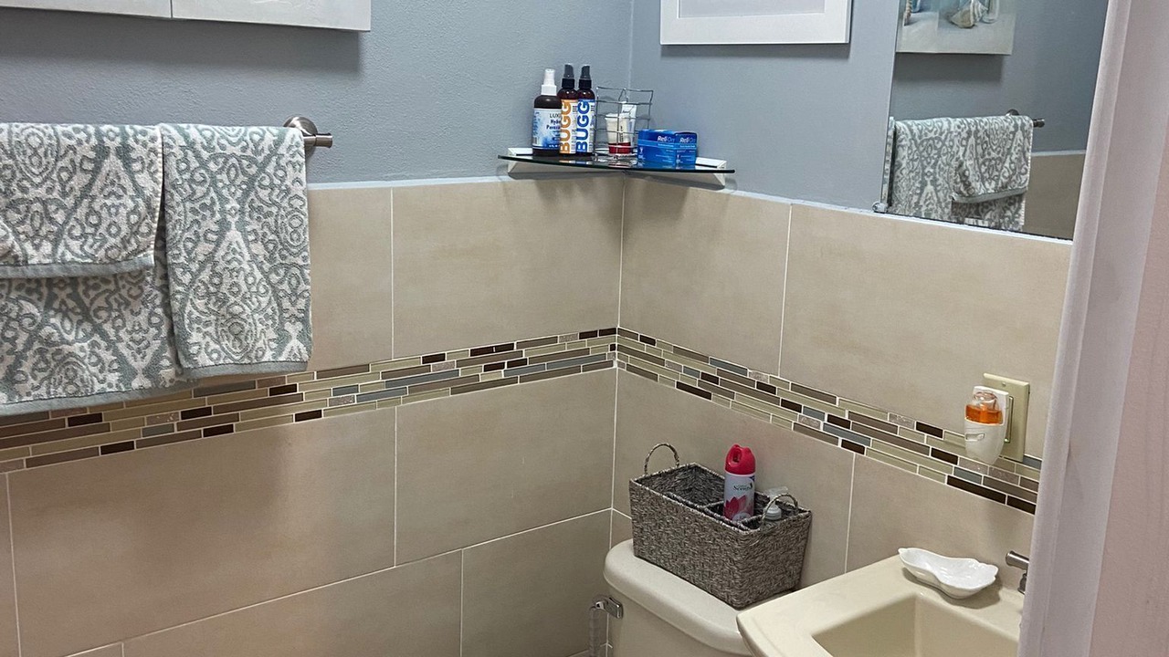 Photo of Bathroom in Coral Harbour