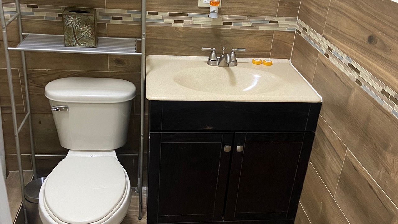 Photo of Bathroom in Coral Harbour