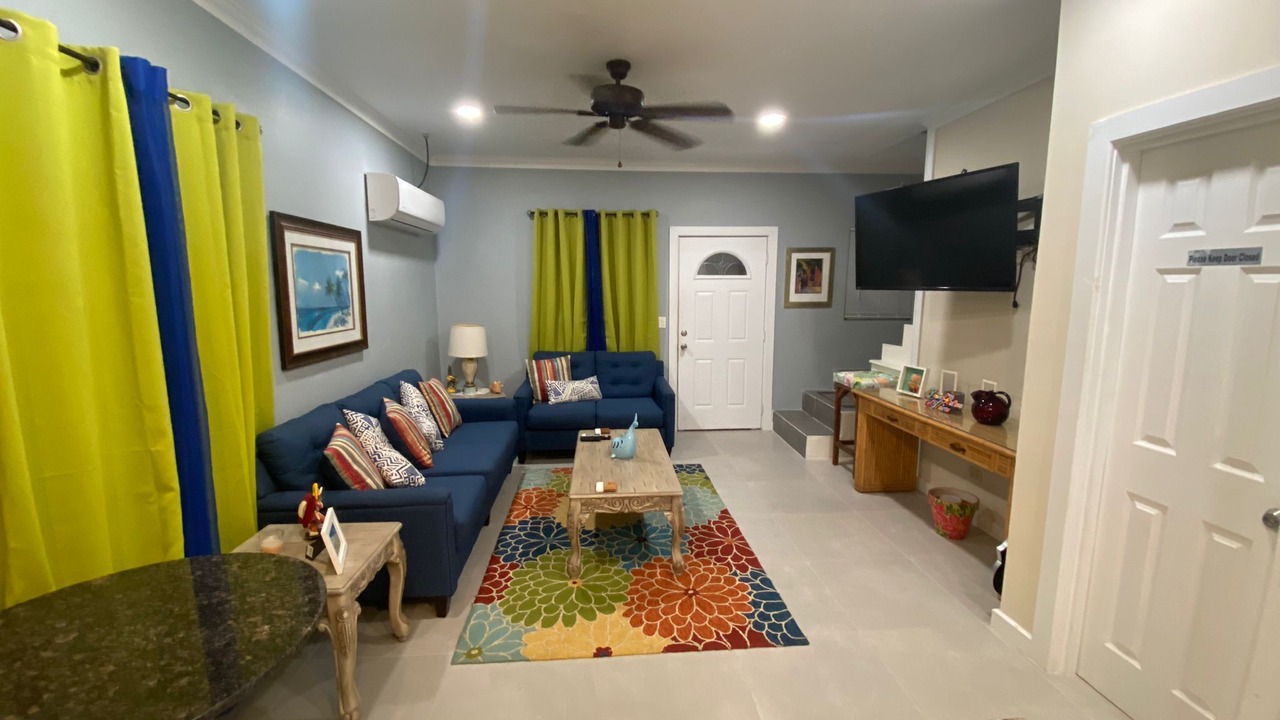 Photo of Livingroom in Coral Harbour
