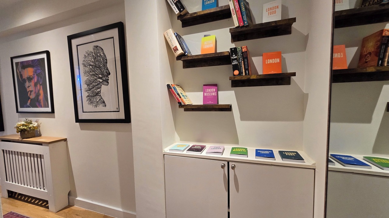 Photo of Others in Bloomsbury