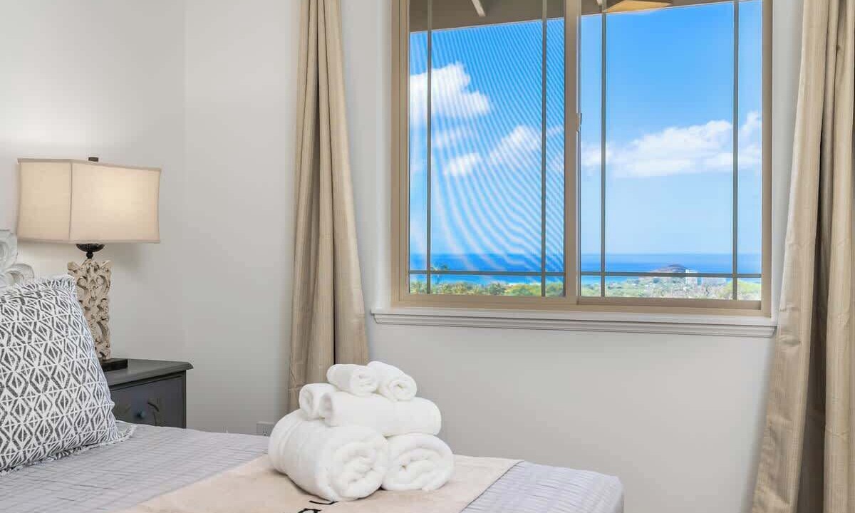 Photo of Bedroom in Makaha Valley