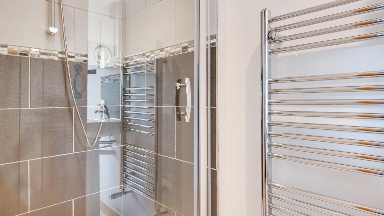 Photo of Bathroom in Ewhurst Green