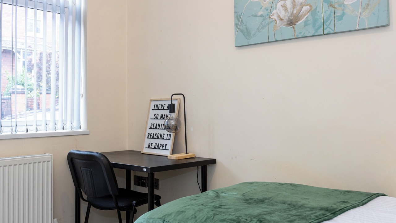 Photo of Bedroom in Newcastle-Under-Lyme