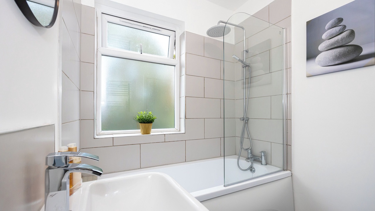 Photo of Bathroom in Newcastle-Under-Lyme