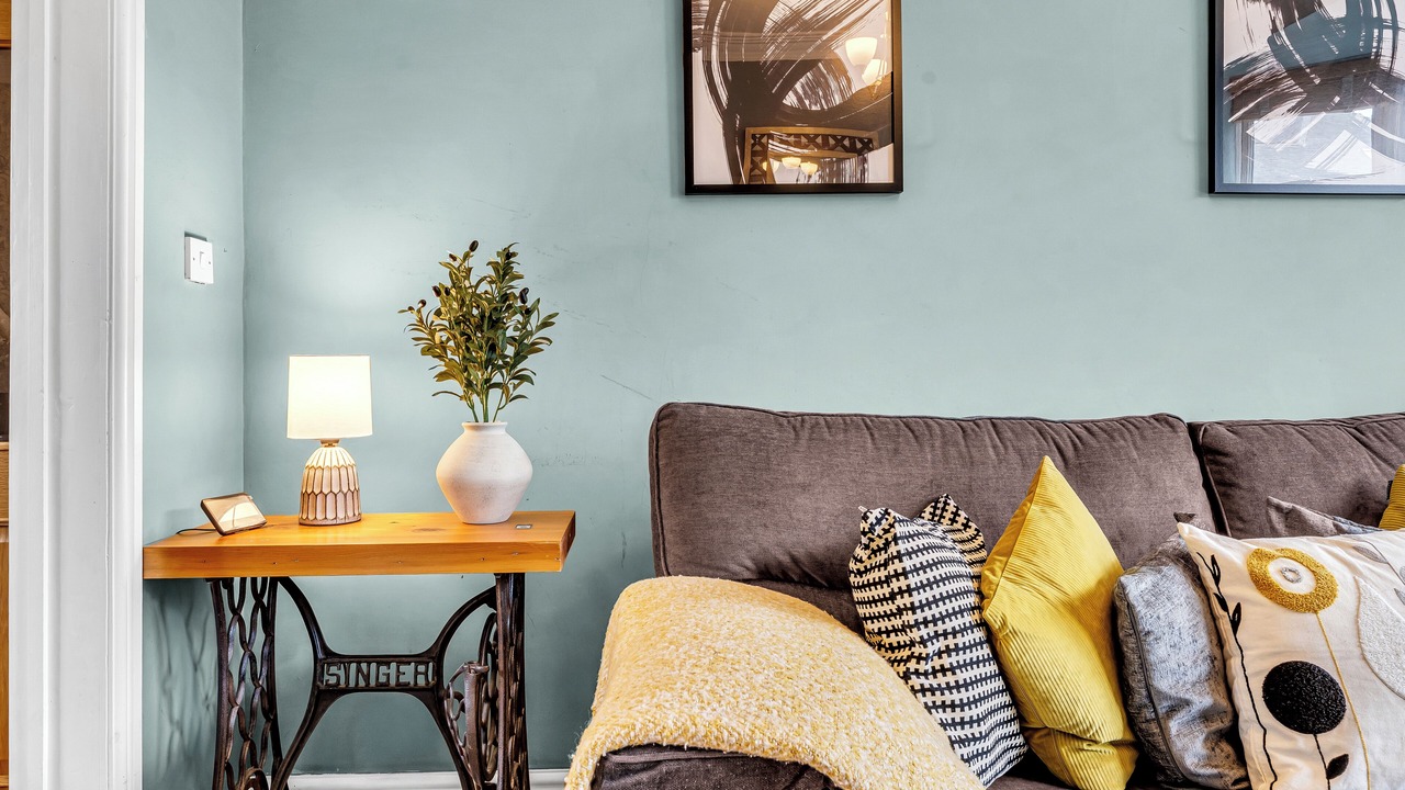 Photo of Livingroom in Stoke-on-Trent