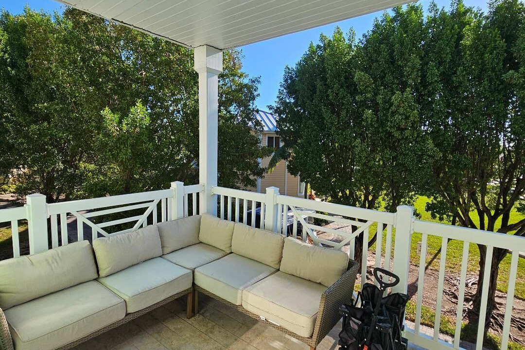 Photo of Patio Balcony in Alice Town