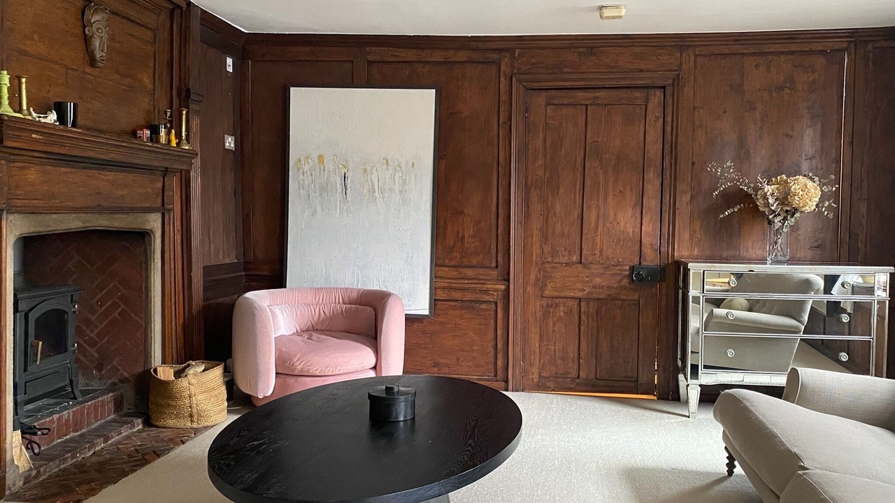 Photo of Livingroom in Frognal and Fitzjohns