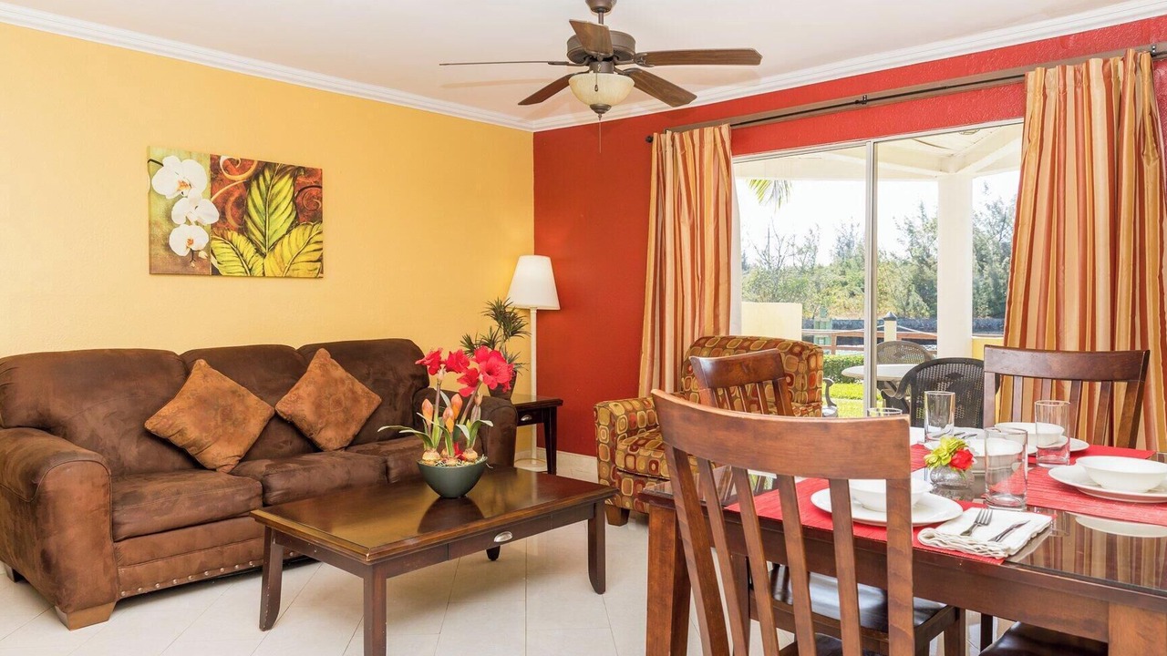 Photo of Livingroom in Bahama Reef