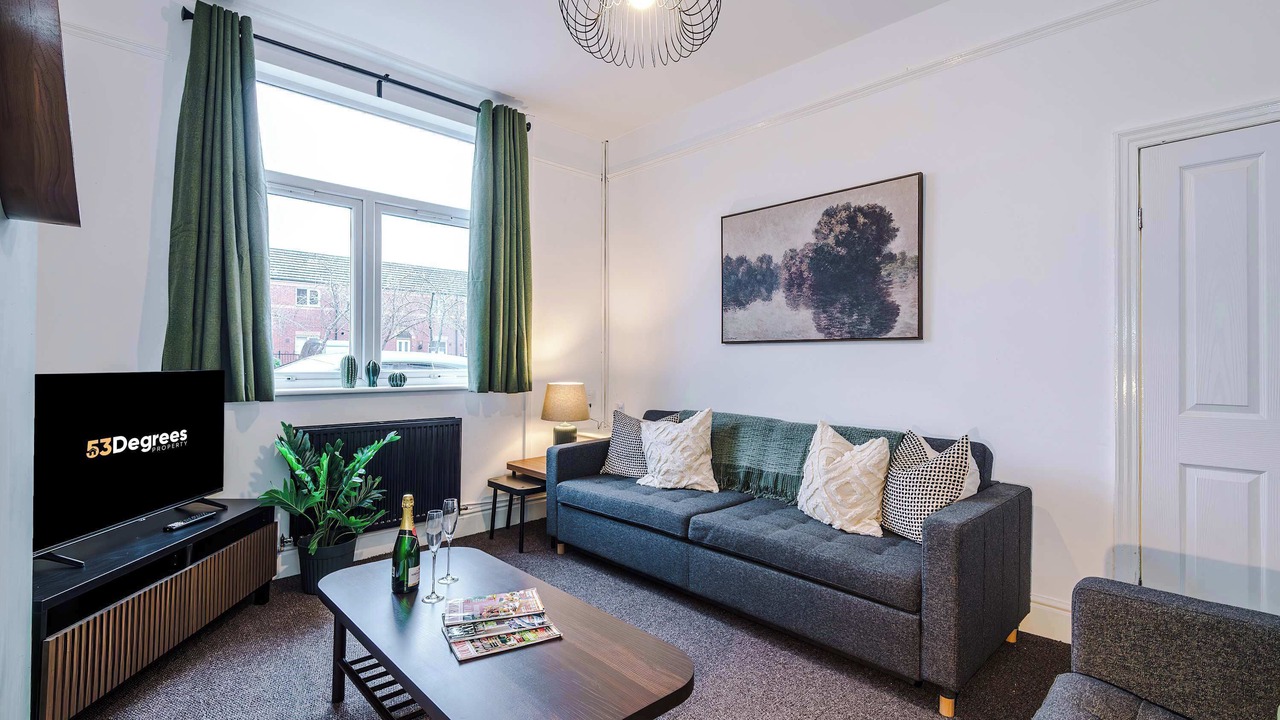 Photo of Livingroom in Crewe