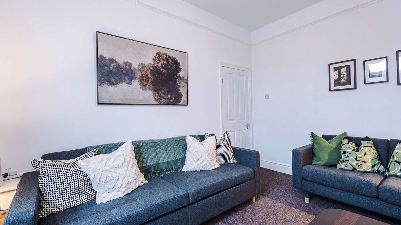 Photo of Livingroom in Crewe