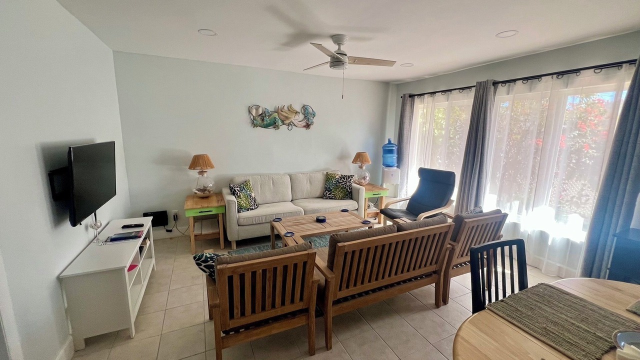 Photo of Livingroom in Treasure Cay