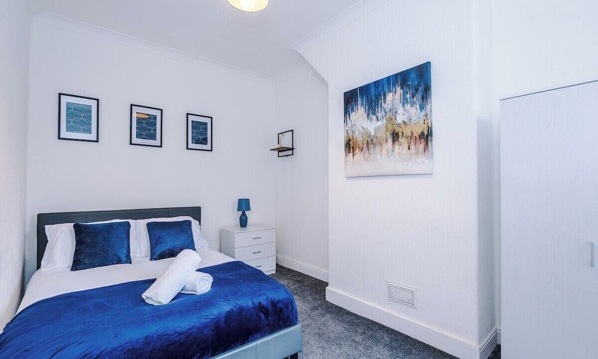 Photo of Bedroom in Stoke-on-Trent