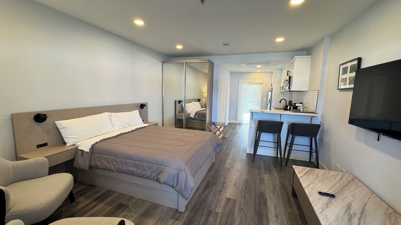 Photo of Bedroom in Bahamas Terrace