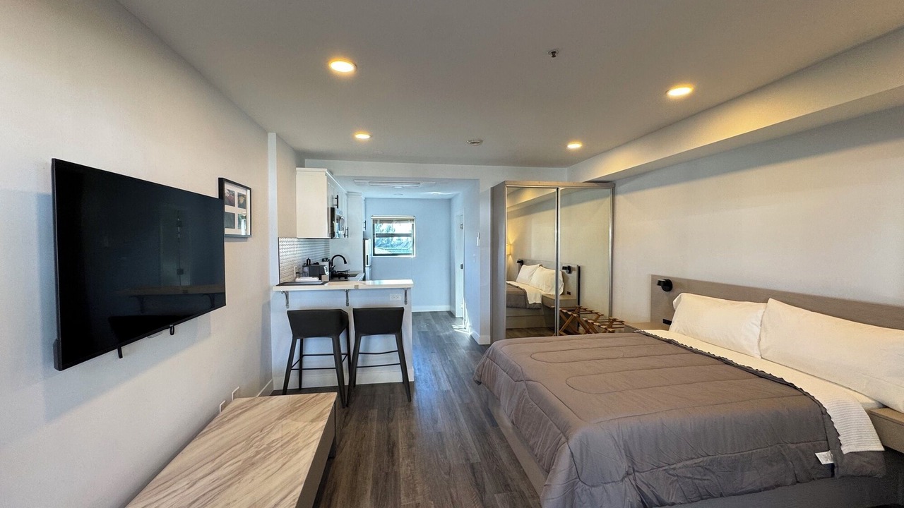 Photo of Bedroom in Bahamas Terrace