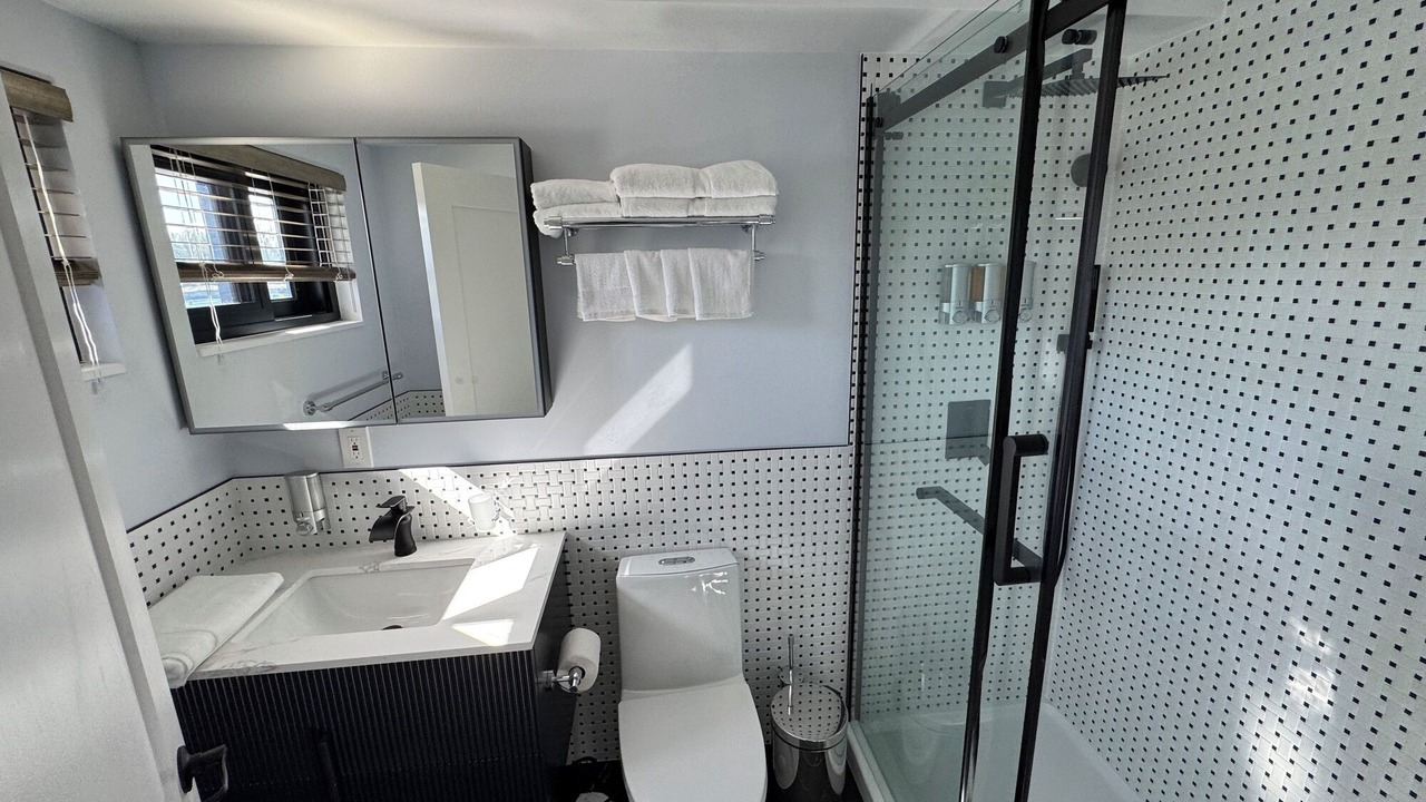 Photo of Bathroom in Bahamas Terrace