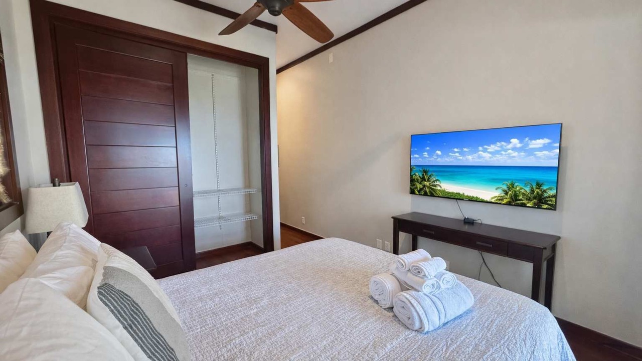 Photo of Bedroom in Makaha