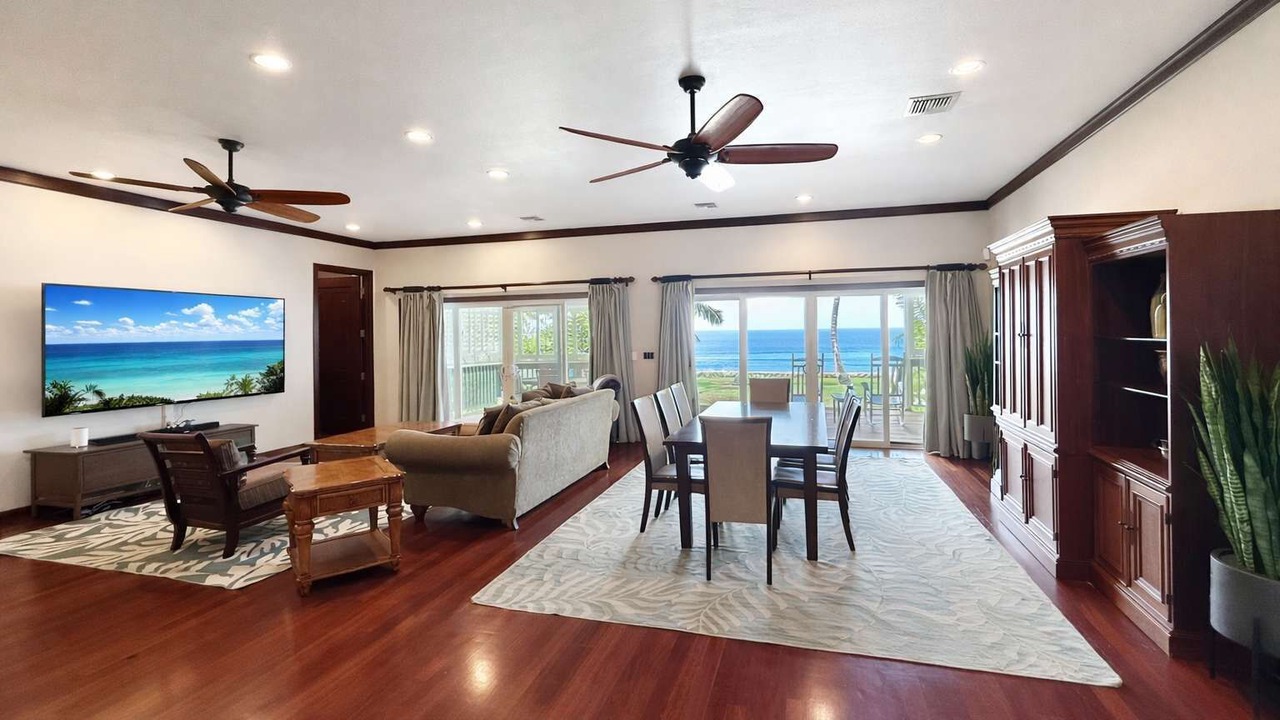 Photo of Livingroom in Makaha