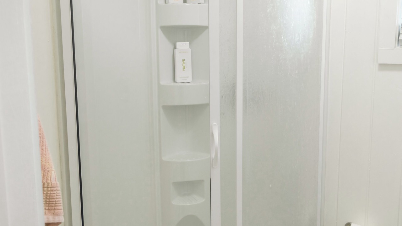 Photo of Bathroom in Dunmore Town