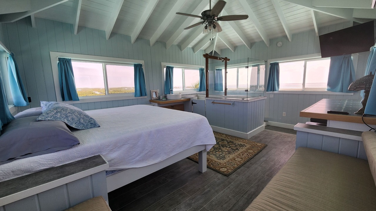 Photo of Bedroom in Lubbers Quarters Cay