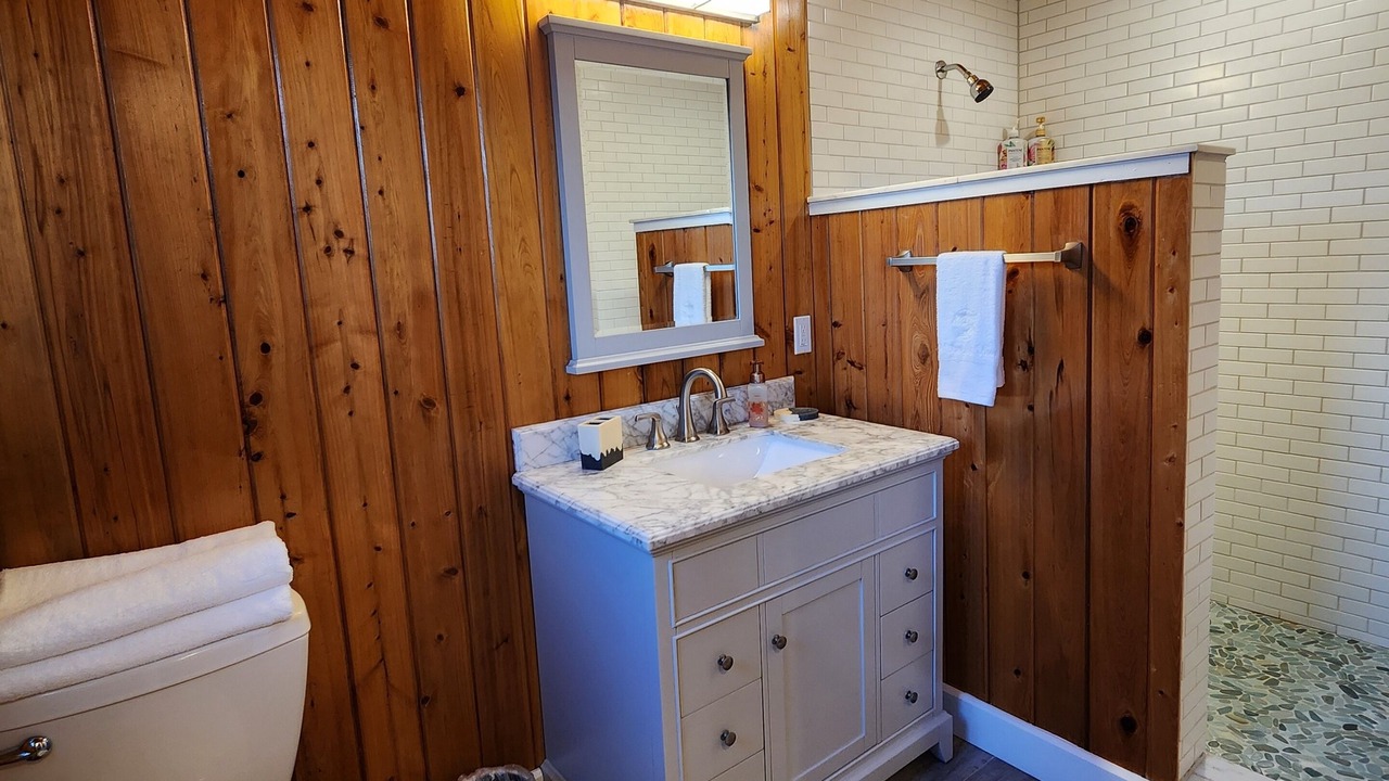 Photo of Bathroom in Lubbers Quarters Cay