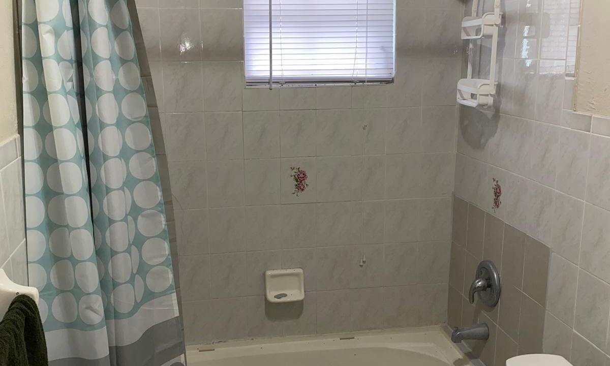 Photo of Bathroom in Mangrove Cay