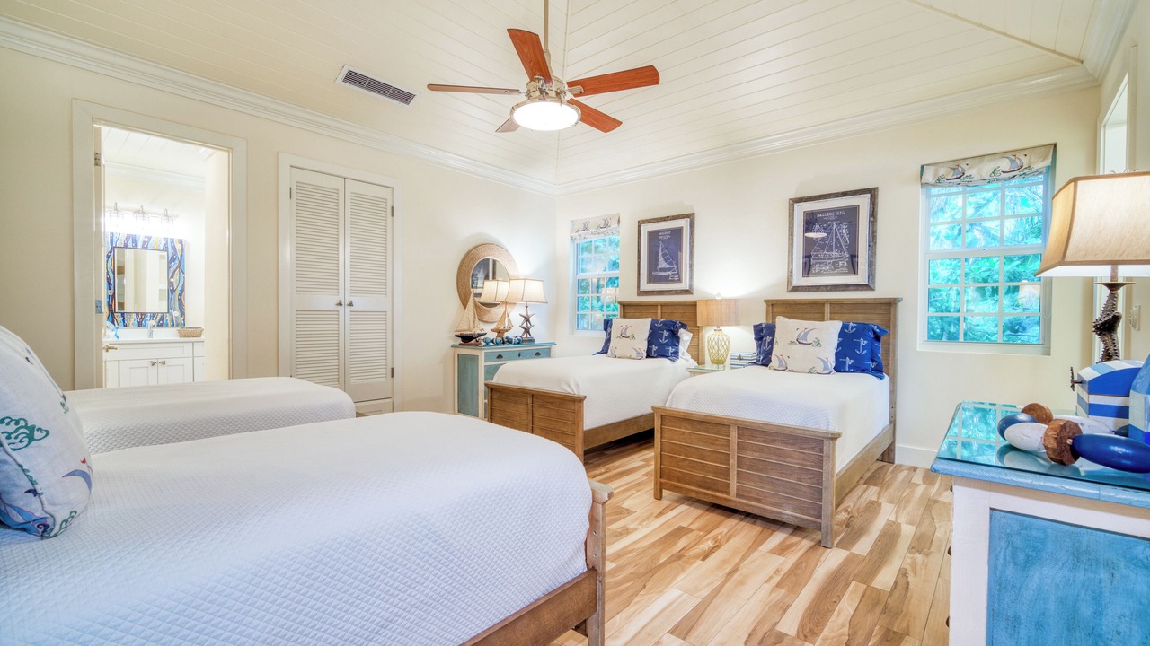 Photo of Bedroom in Dunmore Town