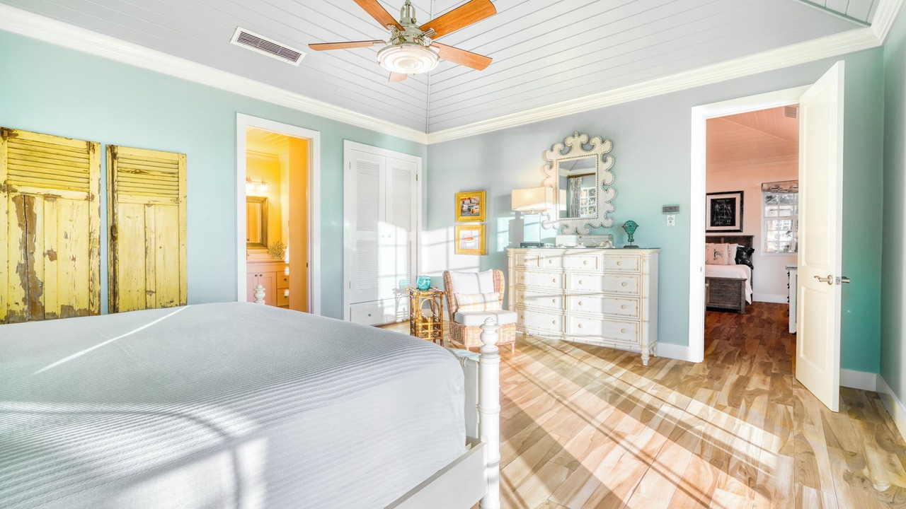 Photo of Bedroom in Dunmore Town
