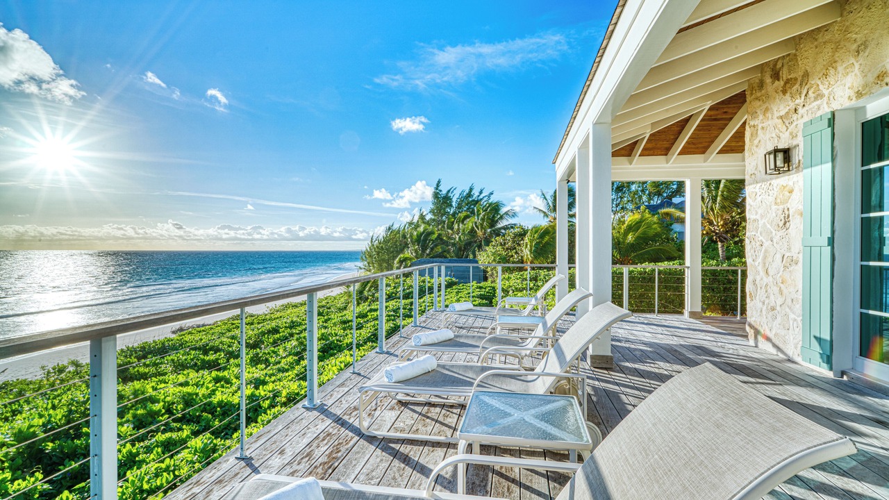 Photo of Patio Balcony in Dunmore Town