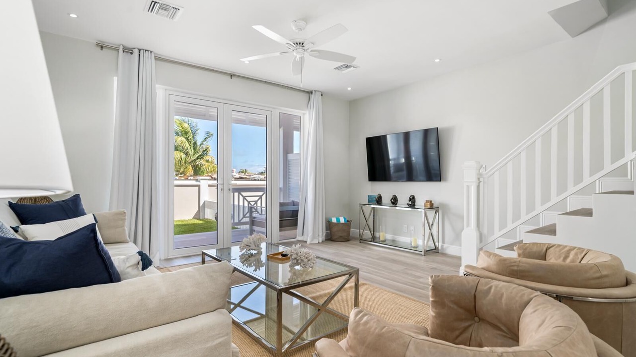 Photo of Livingroom in Nassau