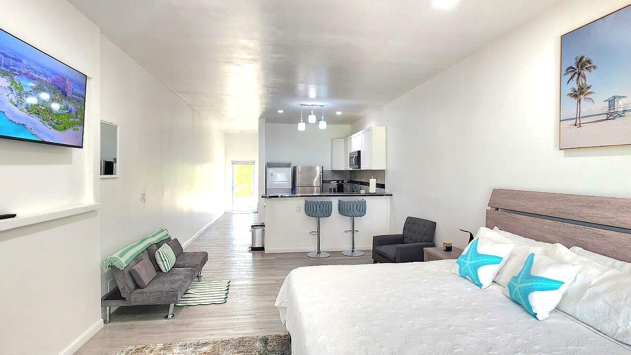 Photo of Bedroom in Rokers Point