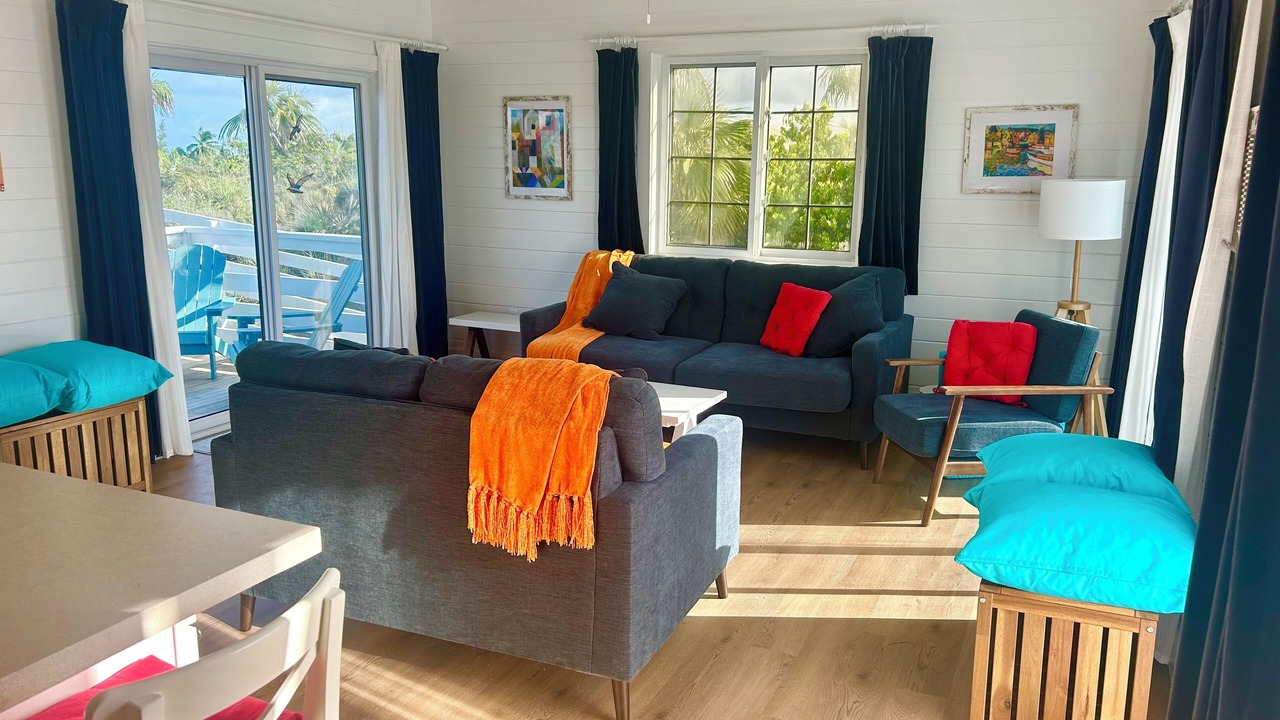 Photo of Livingroom in North Palmetto Point