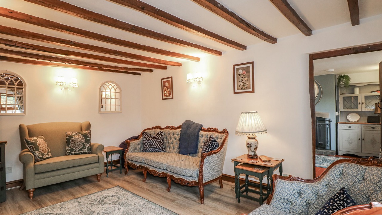 Photo of Livingroom in Alton
