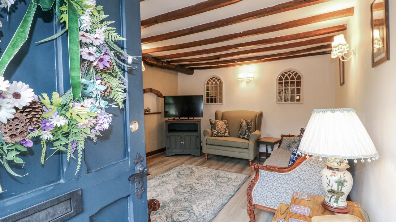 Photo of Livingroom in Alton