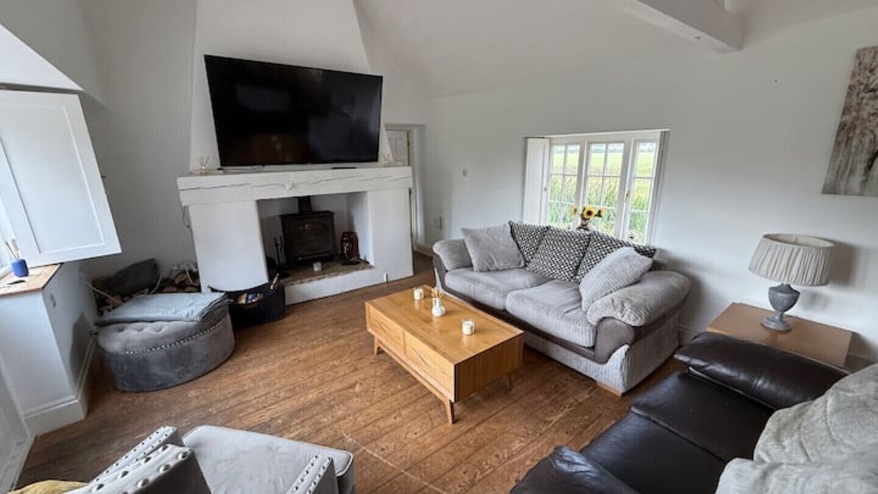Photo of Livingroom in Yardley Gobion